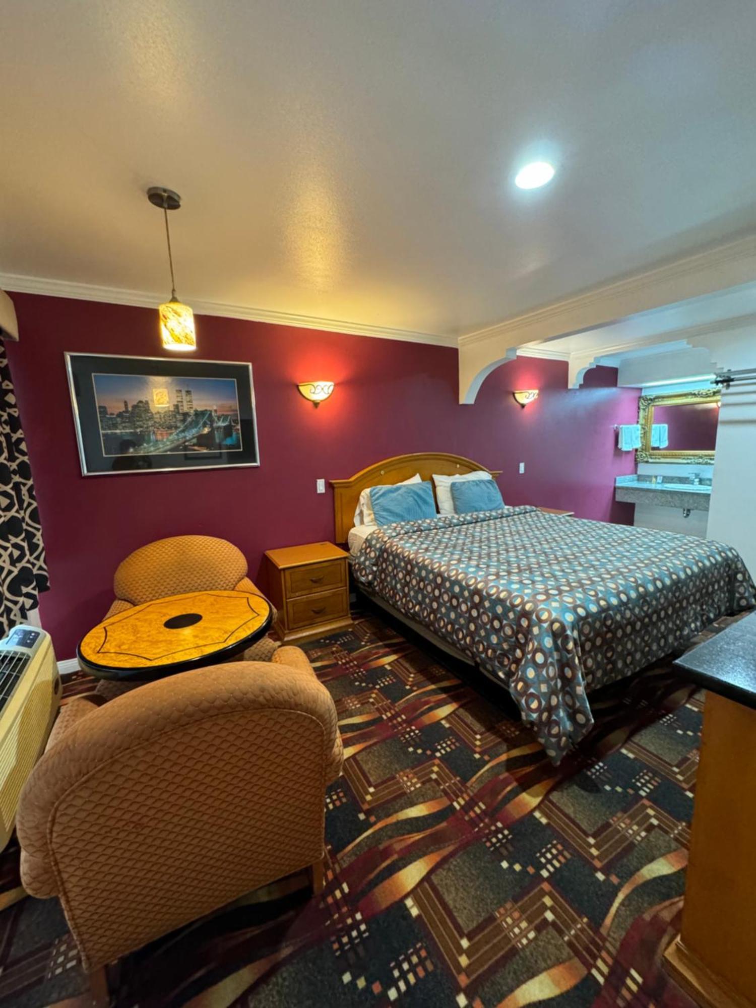 King Room